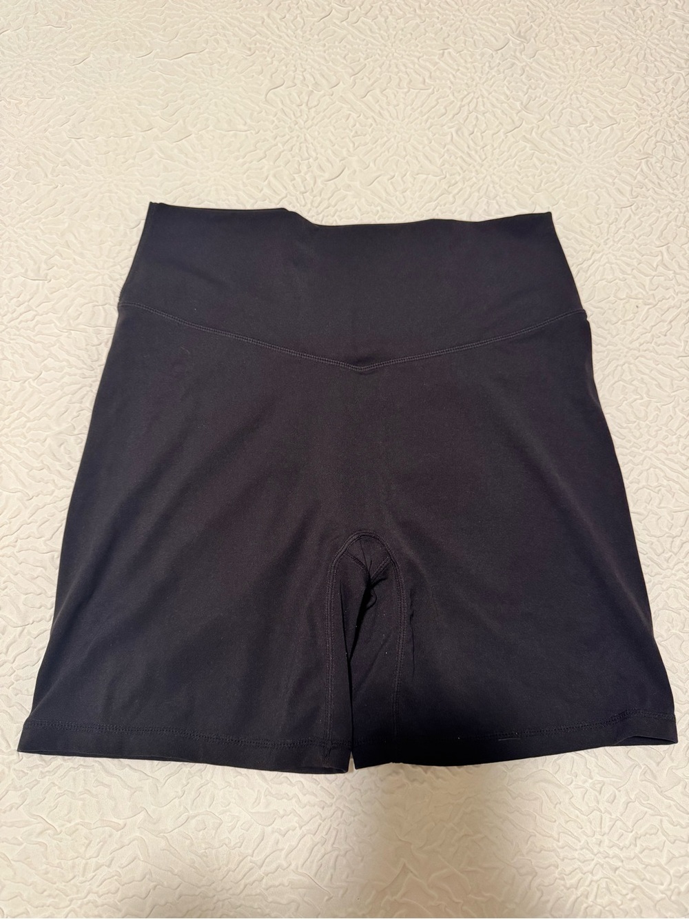Enerbloom Black Scrunch Butt Biker Shorts Size L